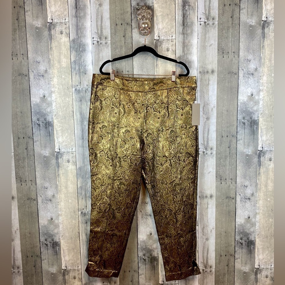 Soft Surroundings Metallic Gold Paisley pants. - Picture 2 of 16